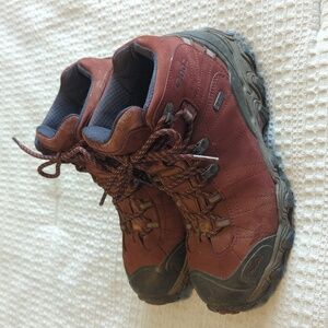 Women's Oboz hiking boots